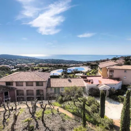 Résidence Le Hameau Des Issambres - Maeva - 5 Personnes - Sélection Mae-0621 * Les Issambres